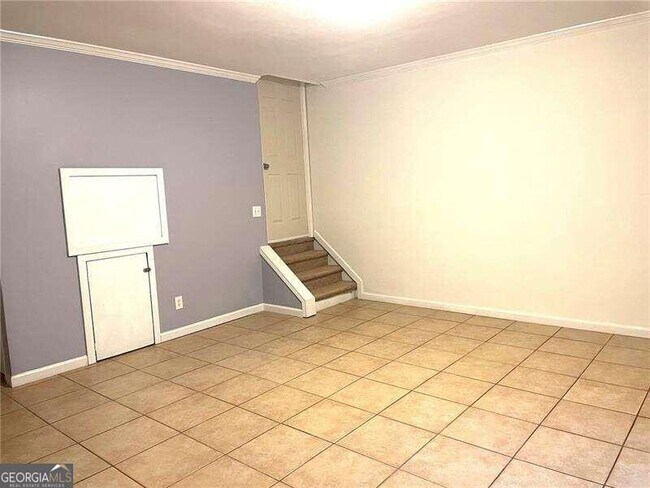 Building Photo - 2532 Alvecot Cir SE