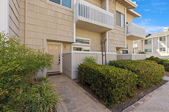 Building Photo - 4028 Mahaila Ave