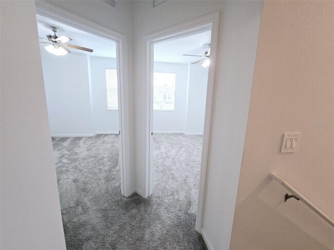 Building Photo - 7649 Stone Crk Trl