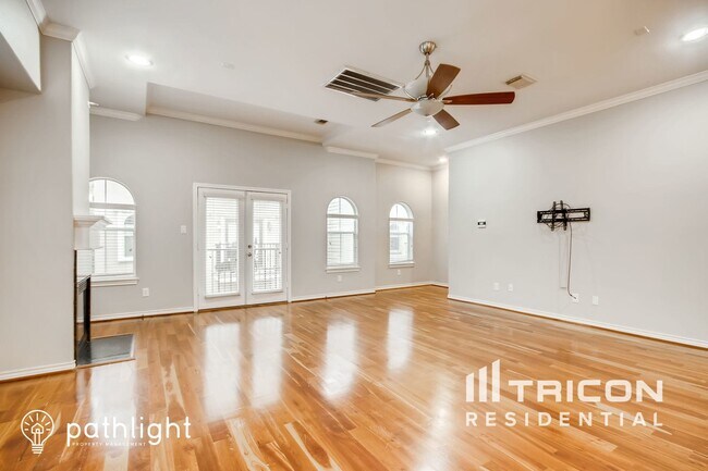 Building Photo - 5407 Kansas St
