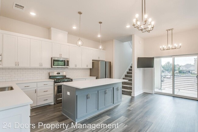 Building Photo - 5 br, 5.5 bath House - 3129 McCart
