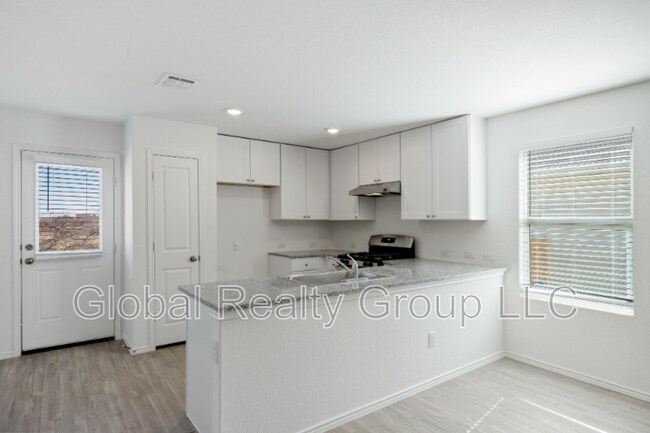 Building Photo - 5510 Basil Chase