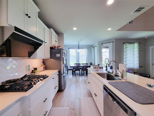 Building Photo - "Spacious 4-Bedroom Haven in Katy, TX with 3.5 Baths – Your Ideal Family Retreat Awaits!"
