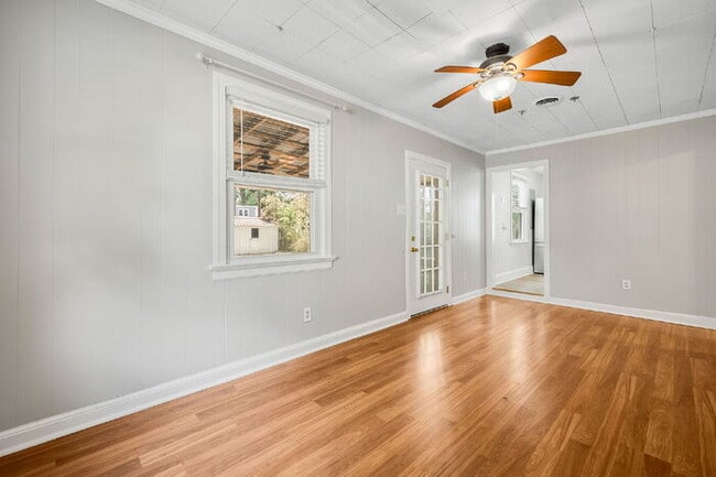 Building Photo - Charming 3-Bedroom, 1 Bath Home located in Sandston-$1750/Mo