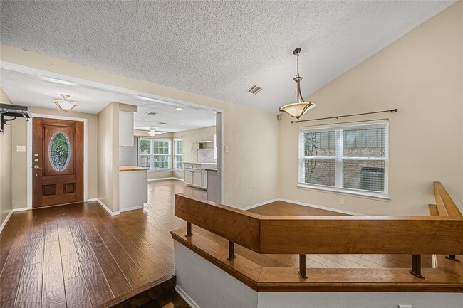 Building Photo - 4409 Bridlewood Dr