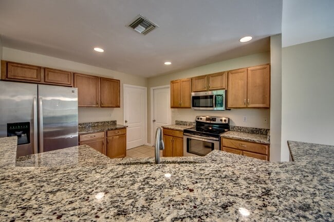 Building Photo - 6011 Joplin Ave