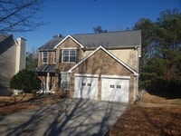 Building Photo - THE GOOD LIFE IN FAIRBURN