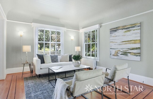 Building Photo - Live in a National Historic Home