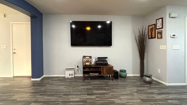 Building Photo - Excellent home in Providence Las Vegas. 3 Bedrooms and cute backyard! Must see!