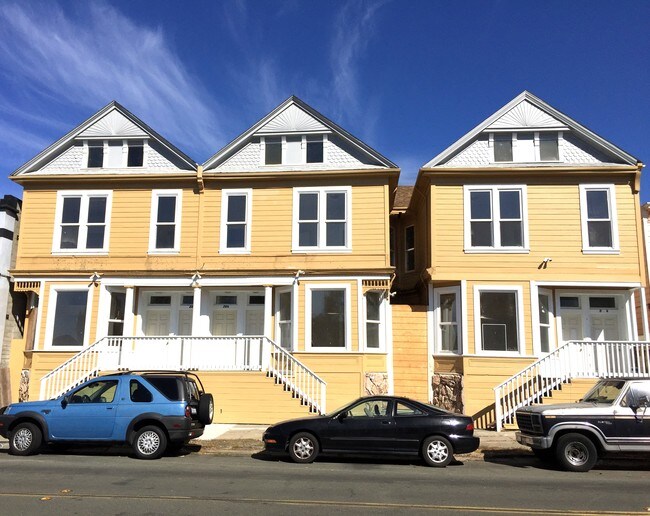Front View - 524 York St