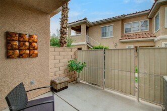 Building Photo - 251 S Green Valley Pkwy