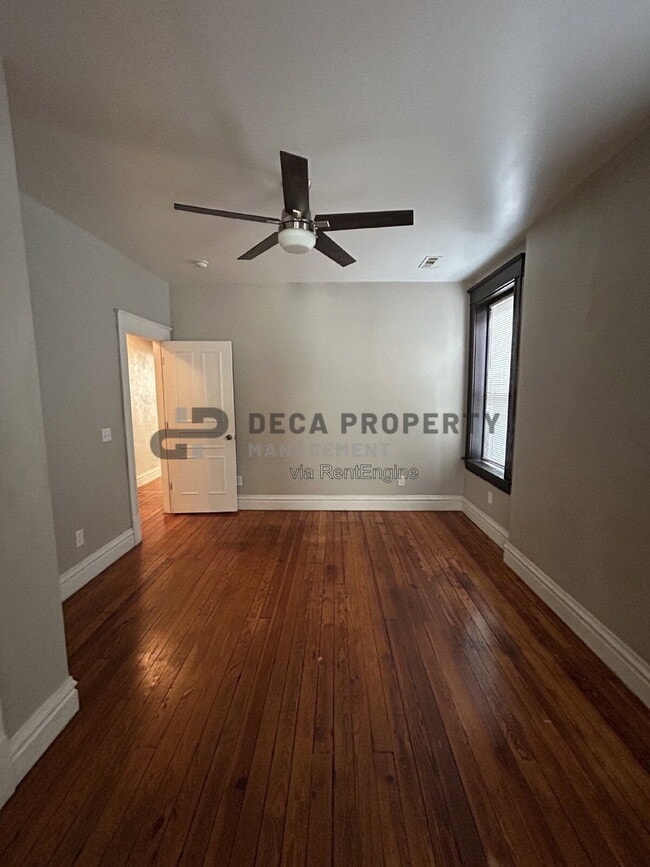 Building Photo - 4546 Virginia Ave