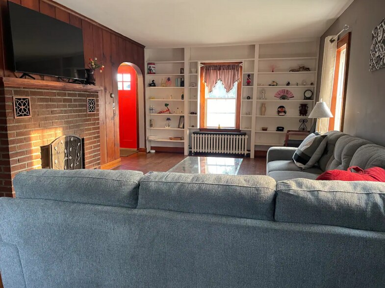 Primary Photo - 1626 Williston Rd