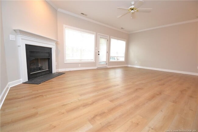 Building Photo - 1507 Poets Glade Dr