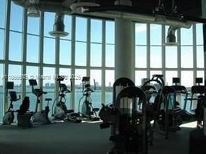 Building Photo - 1800 N Bayshore Dr