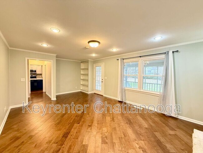 Building Photo - 9512 Imperial Dr