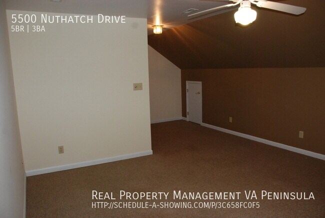 Building Photo - Spacious 5 bedrooms house in Rolling Woods...