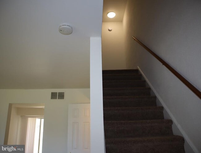 Building Photo - 1007 Kent Ave