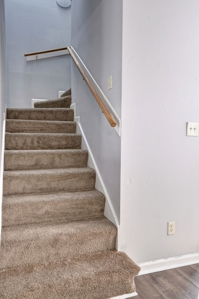 Building Photo - Call Eric Thompson at (757)685-3172 for more information