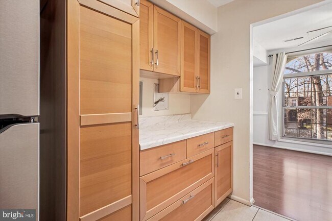 Building Photo - 3356 Woodburn Rd