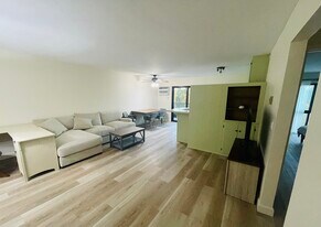 Building Photo - 7838 Cowles Mountain Ct