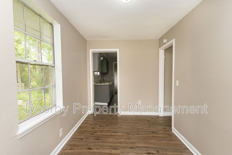 Building Photo - 619 Shannon Ave