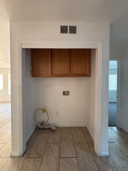Building Photo - 326 Beardsley Ave
