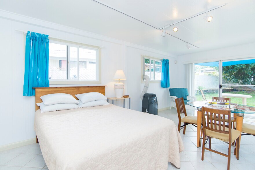 Building Photo - 1153 Kina St