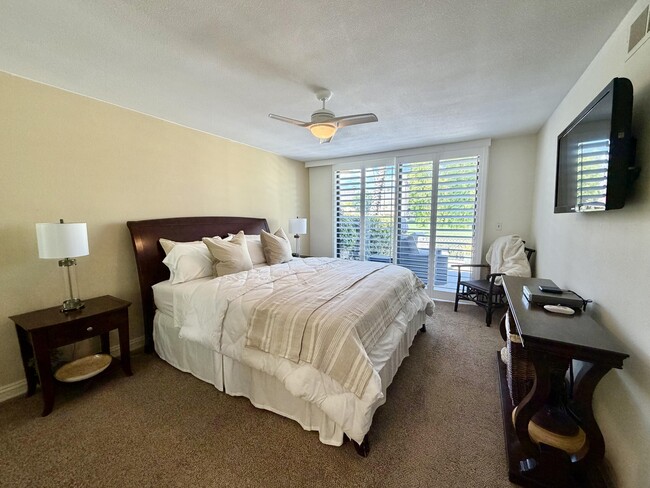 Building Photo - 231 Santa Barbara Cir
