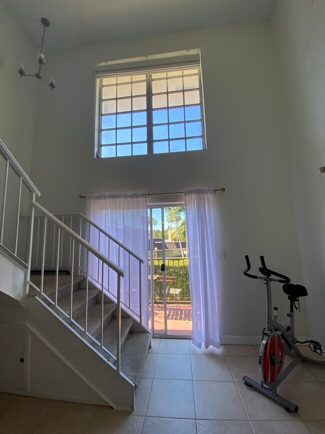 Building Photo - 8600 SW 109th Ave