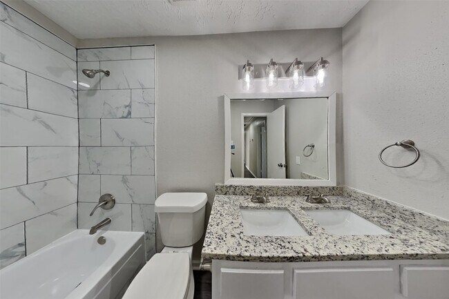 Building Photo - 7443 Kite Hill Dr