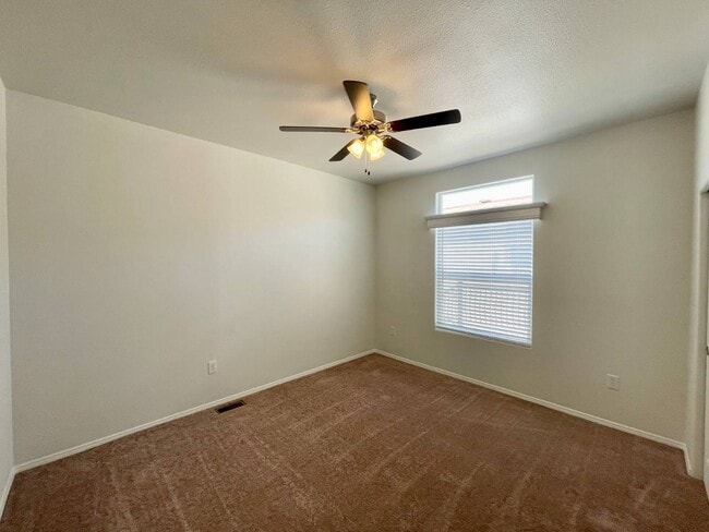 Building Photo - 33 Magnolia Via