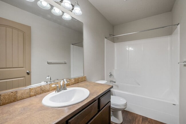 Building Photo - 3 bed 2 bath Rancher, Landings Community, CDA