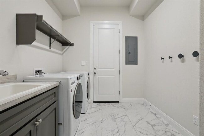 Building Photo - 19304 Summit Glory Trl