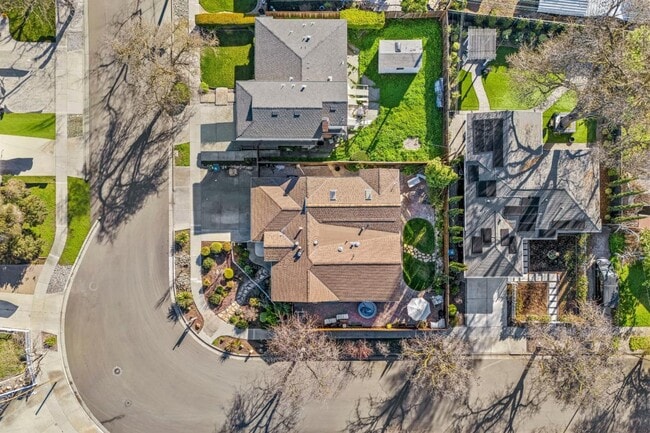 Building Photo - 5825 Laguna Seca Way