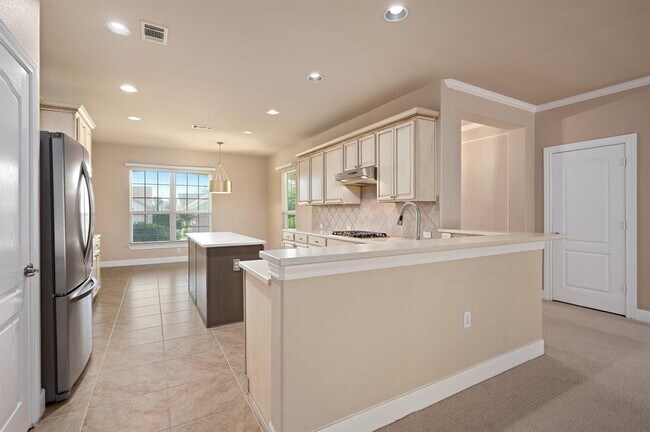 Building Photo - 216 Armstrong Dr