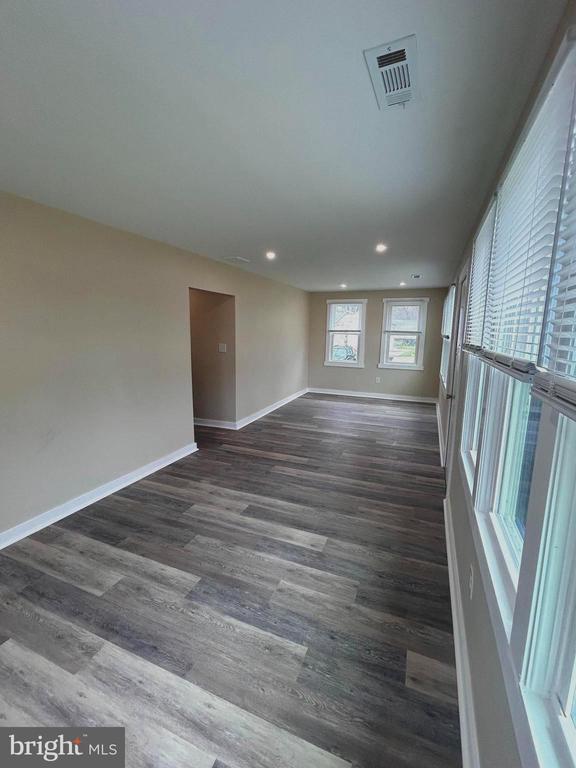 Building Photo - 1063 Tanyard Rd