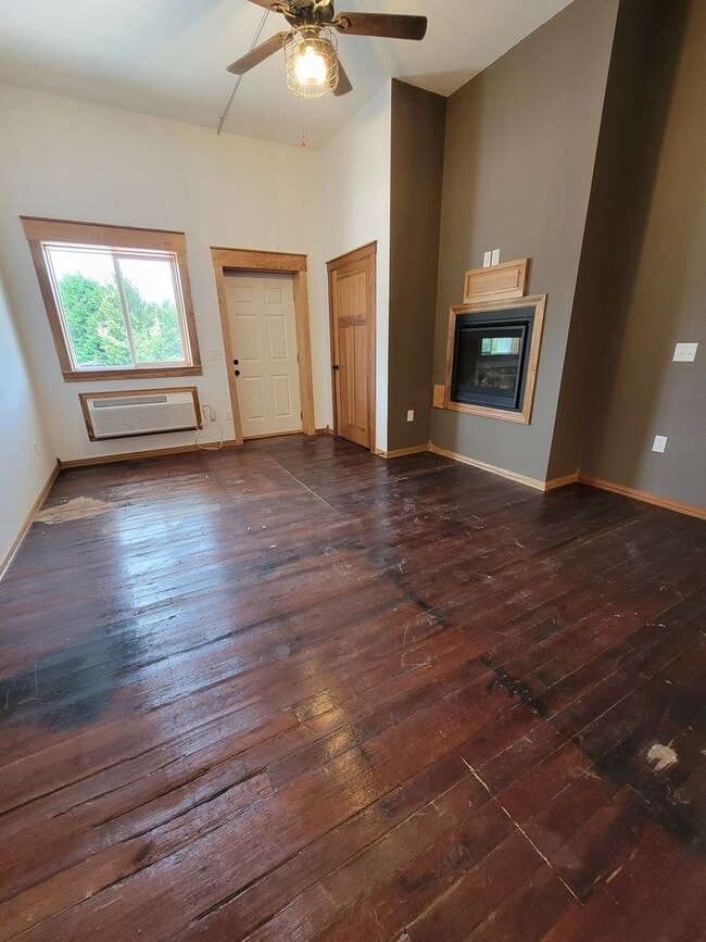 Interior Photo - Pigeon Falls Lofts