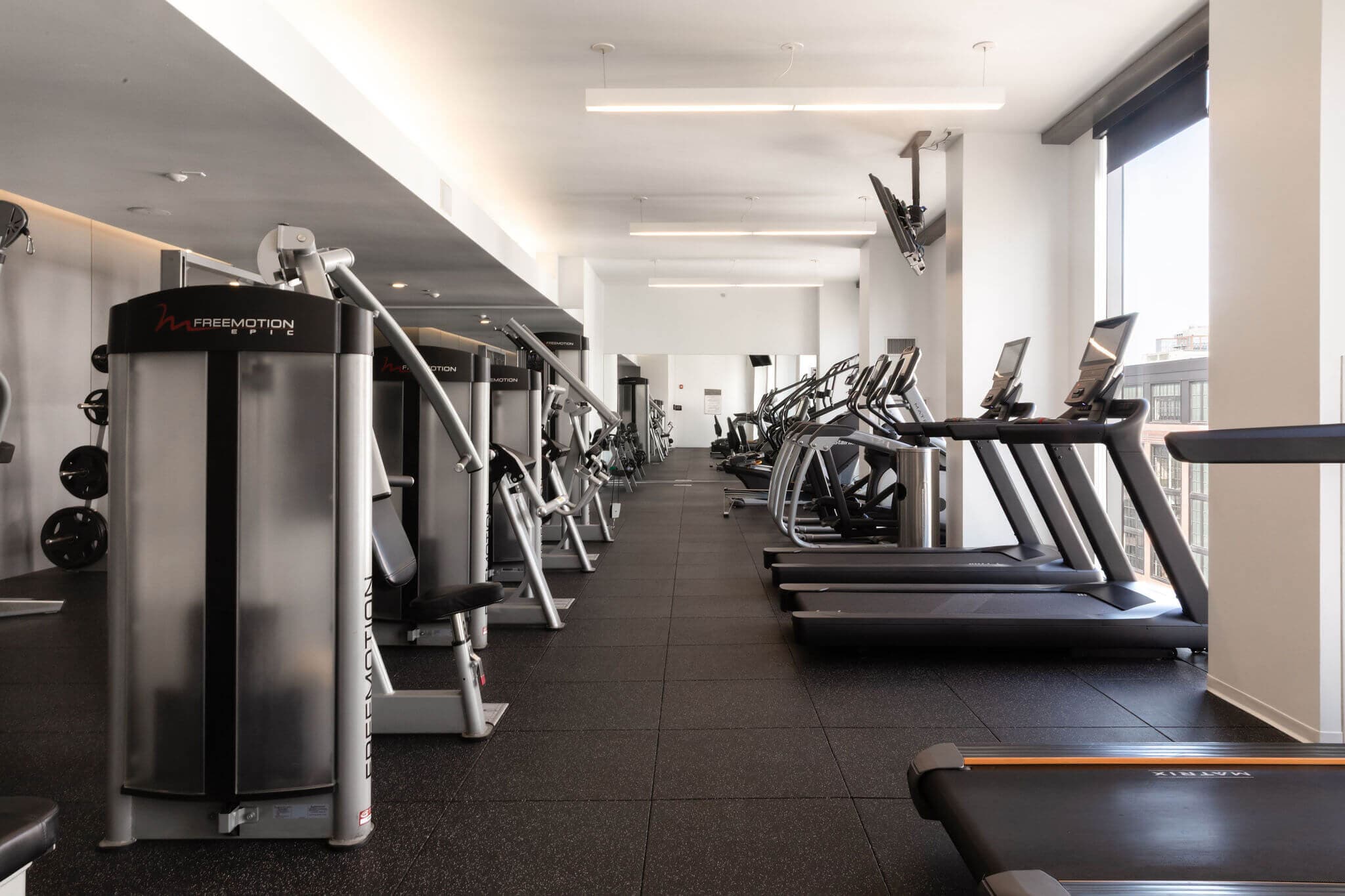 Building Photo - 651 W Washington Blvd