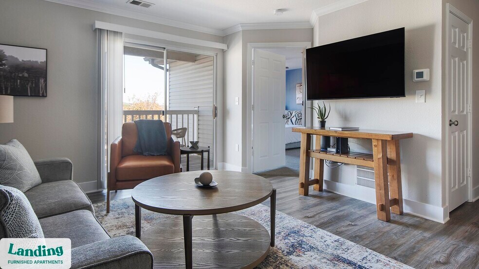 Building Photo - 400 Legends Terrace Dr