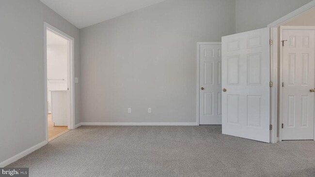 Building Photo - 4724 Hanrahan Pl