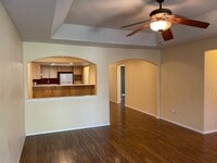 Building Photo - 430 W Crystal Dr