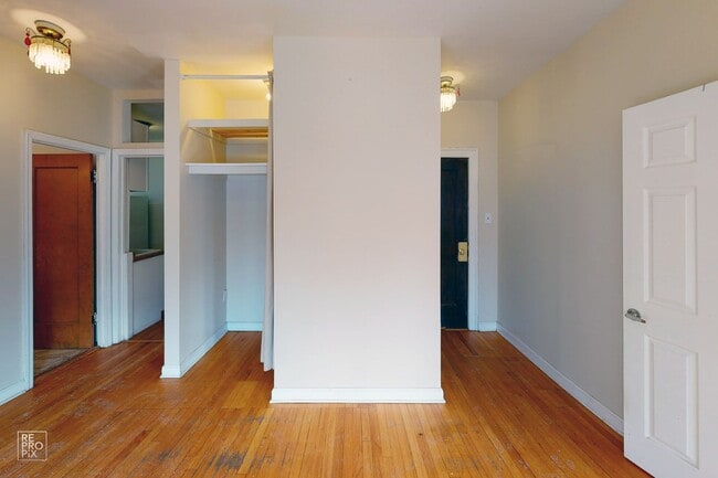 Building Photo - Evanston Fantastic Condo Near St. Francis ...