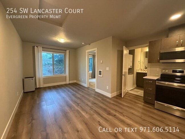 Building Photo - 254 SW Lancaster Ct