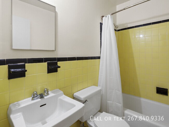 Building Photo - 4040 Livingston Rd SE