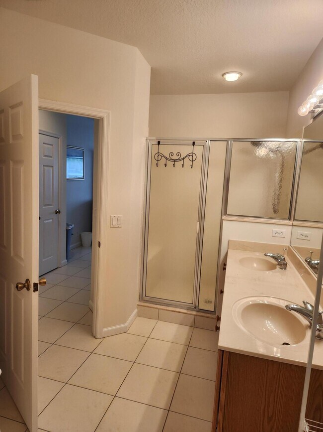 Building Photo - 8913 Sandshot Ct