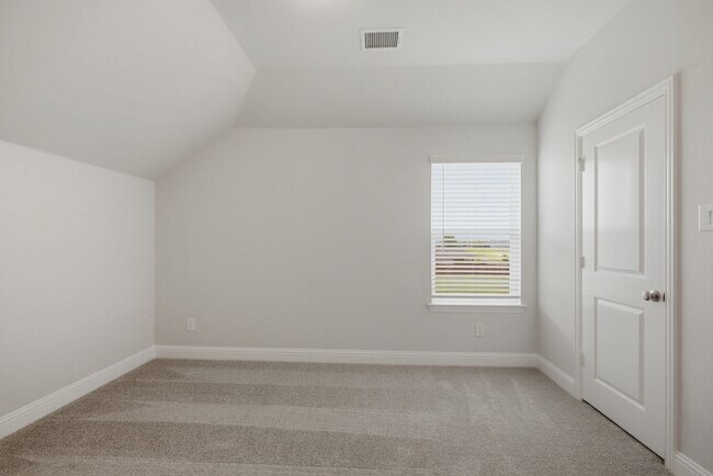Building Photo - 1224 Redcoat Dr
