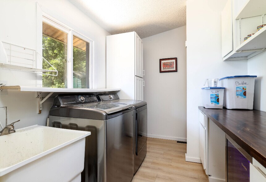 Building Photo - 3951 Willow Ct SW
