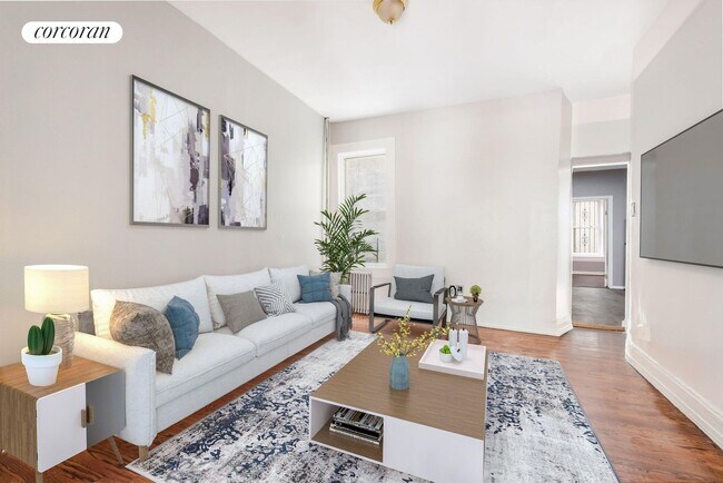 Primary Photo - 54 Somers St