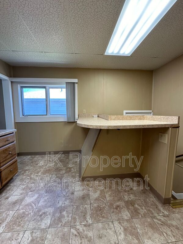 Building Photo - 2510 2nd Ave N